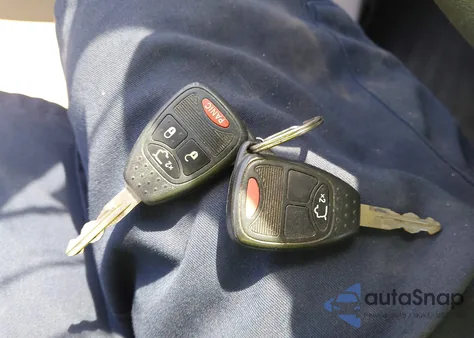 2008 Jeep Liberty Sport z USA, uszkodzony, nr VIN 1J8GP28K88W134638